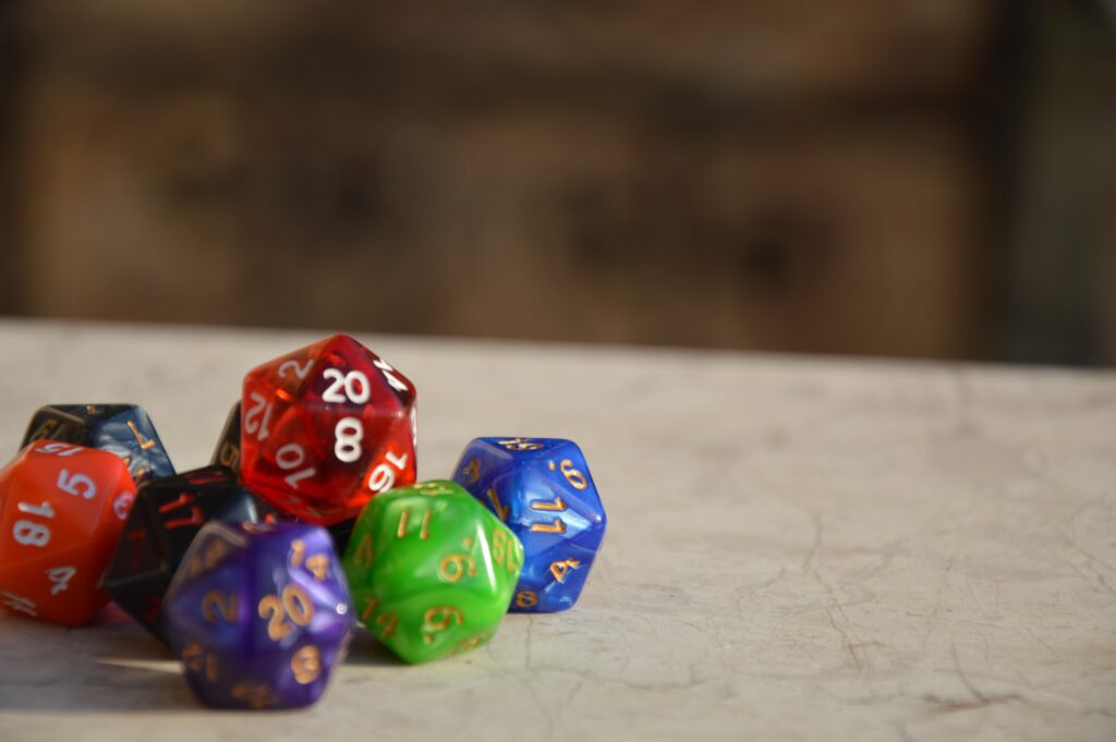 Pourquoi Dungeon Crawler Carl va vous faire succomber au phénomène LitRPG (même si vous n’êtes pas geek)